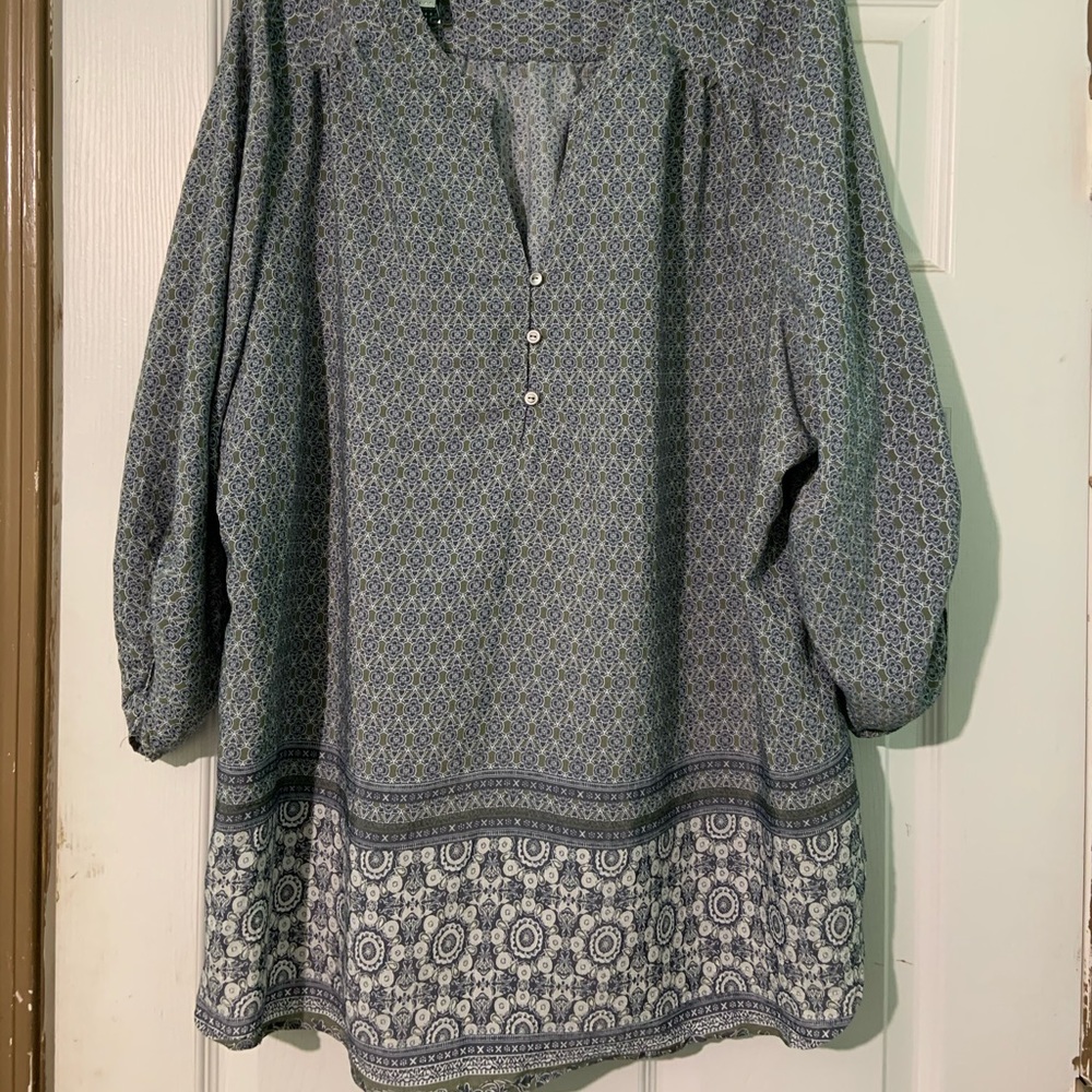 Woman’s dress shirt